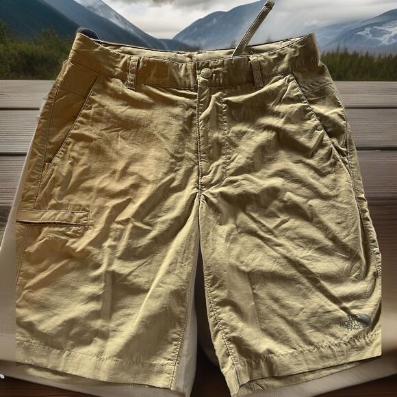 The North Face Other - The North Face Mens Cargo Shorts Nylon Size 30 Drawstring Ripstop?